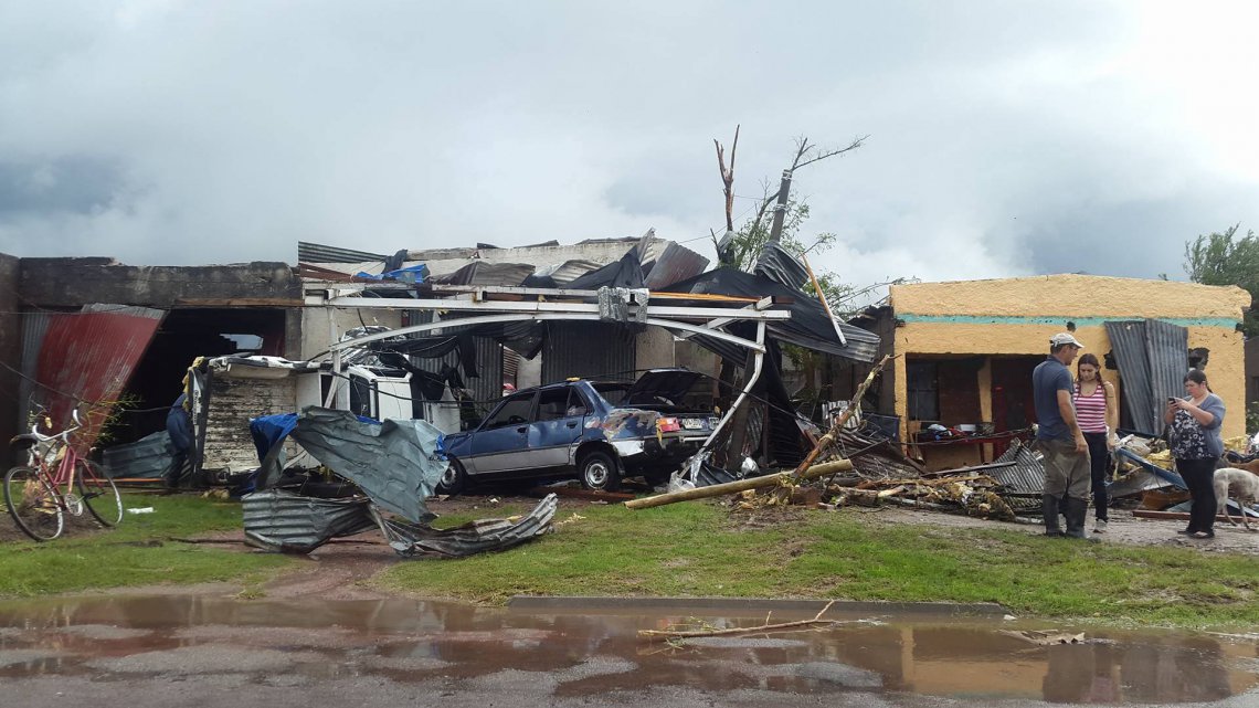 tornado en soriano destrozos